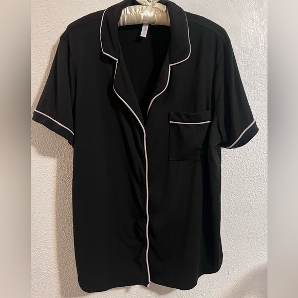 joyspun Other - JP* Joyspun Black with Light Pink PipingButton Down Super Soft Pajama Top